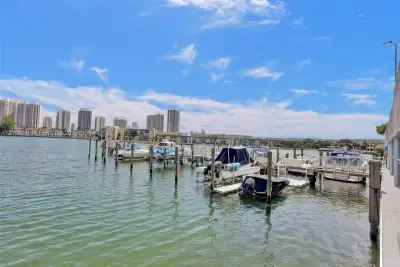 18011 Biscayne Blvd #1904, Aventura: photo 1 of 69