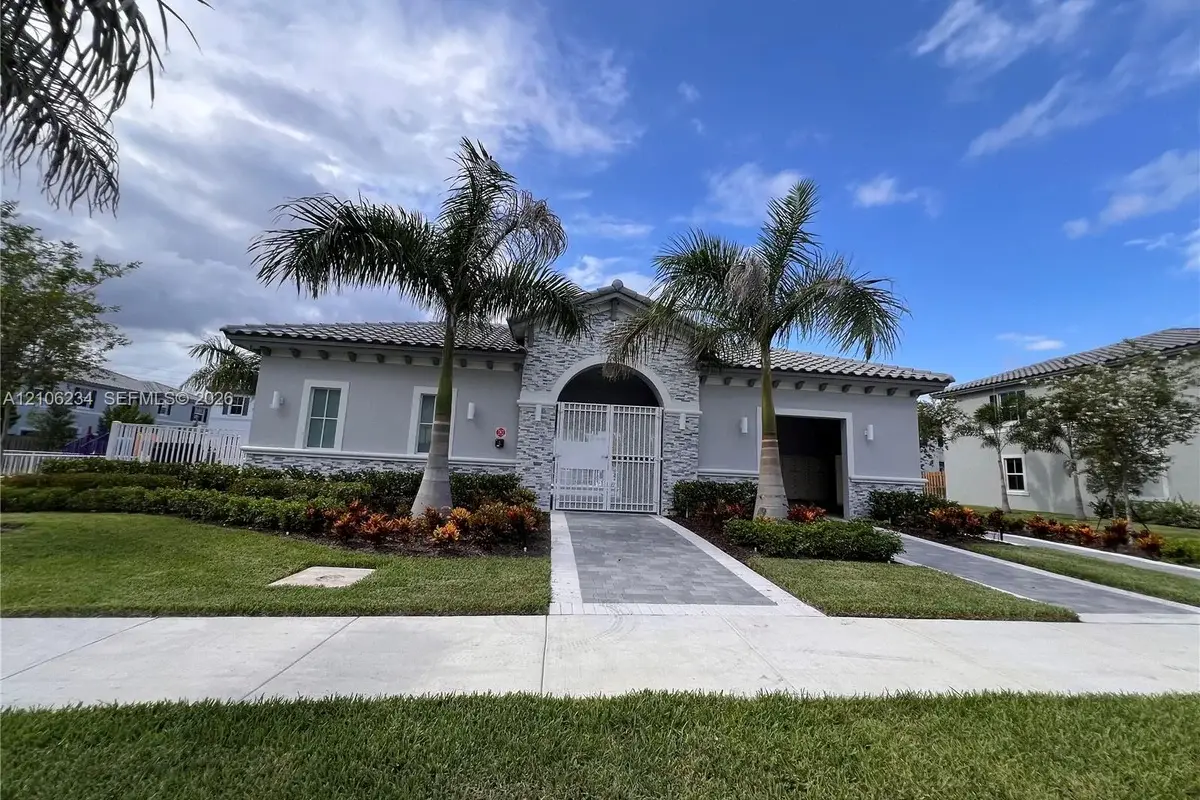 4665 NW 120th St, Coral Springs: photo 1 of 32
