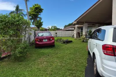 3582 SW 68th Way, Miramar: photo 1 of 2