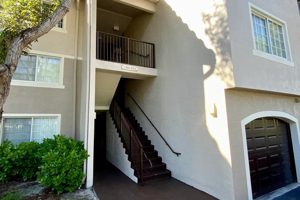 4159 N Haverhill Rd #1304, West Palm Beach: photo 1 of 28