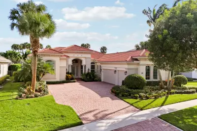 134 Carmela Ct, Jupiter: photo 1 of 35