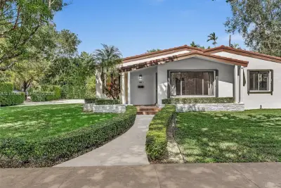 1545 Mantua Ave, Coral Gables: photo 1 of 27