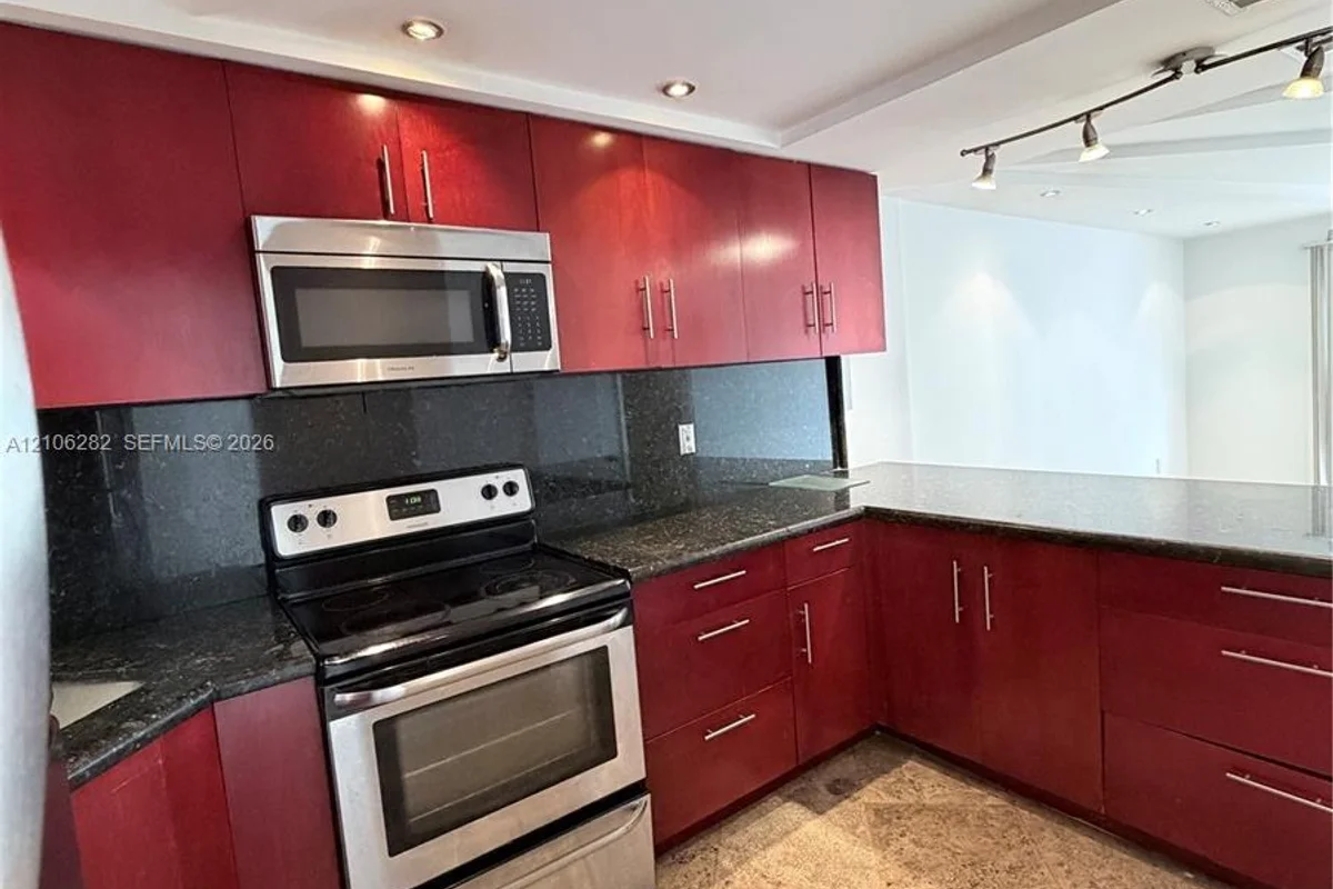 665 NE 83rd Ter #210, Miami: photo 1 of 14