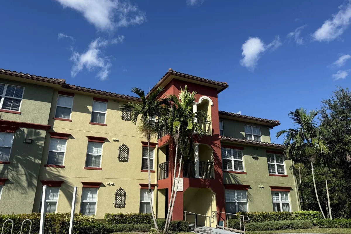 7085 Merganser Ct #2105, Lake Worth: photo 1 of 16