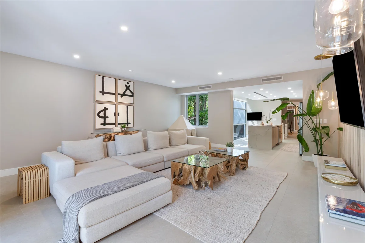 1509 NE 4th Pl, Fort Lauderdale: photo 1 of 25