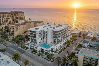 3319 N Ocean Dr #608, Hollywood: photo 1 of 21