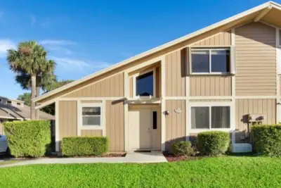 291 Maplecrest Cir, Jupiter: photo 1 of 16