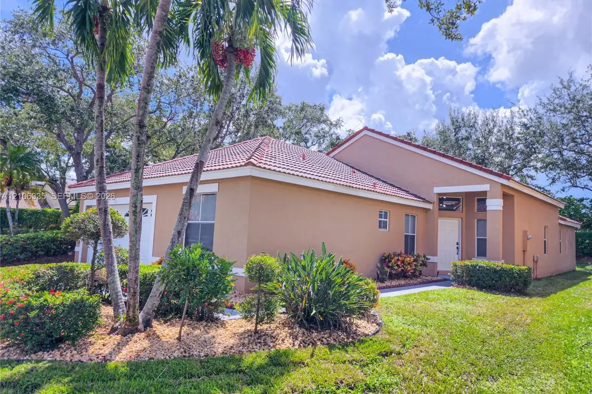 720 Stanton Dr, Weston: photo 1 of 15