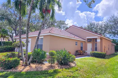 720 Stanton Dr, Weston: photo 1 of 15
