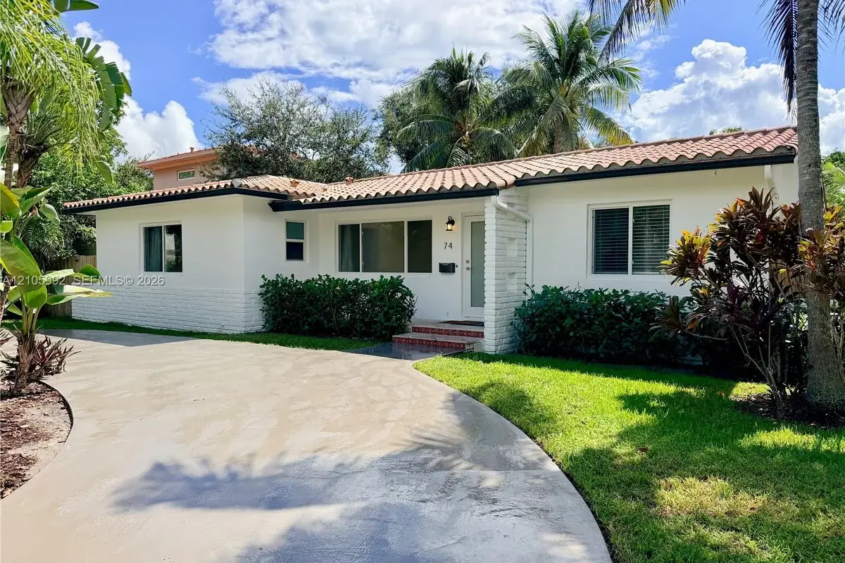 74 NE 109th St, Miami Shores: photo 1 of 5