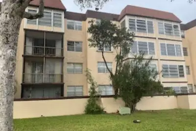 7300 NW 17th St #320A, Plantation: photo 1 of 15