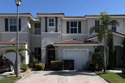 188 Riverwalk Cir, Sunrise: photo 1 of 42