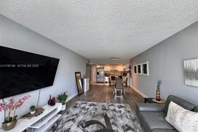 19370 Collins Ave #225, Sunny Isles Beach: photo 1 of 32