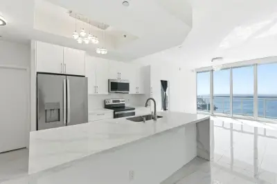 888 Biscayne Blvd #4904, Miami: photo 1 of 27