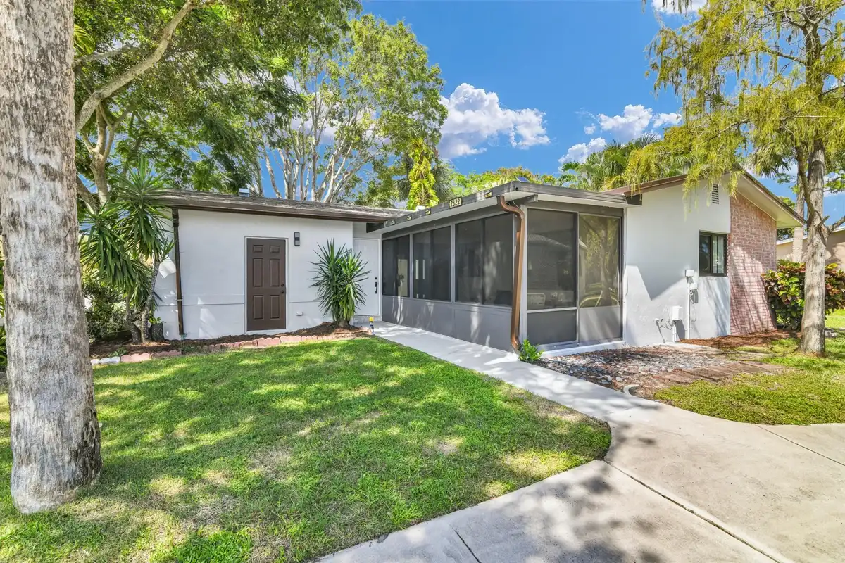 2822 SW Natura Blvd, Deerfield Beach: photo 1 of 45