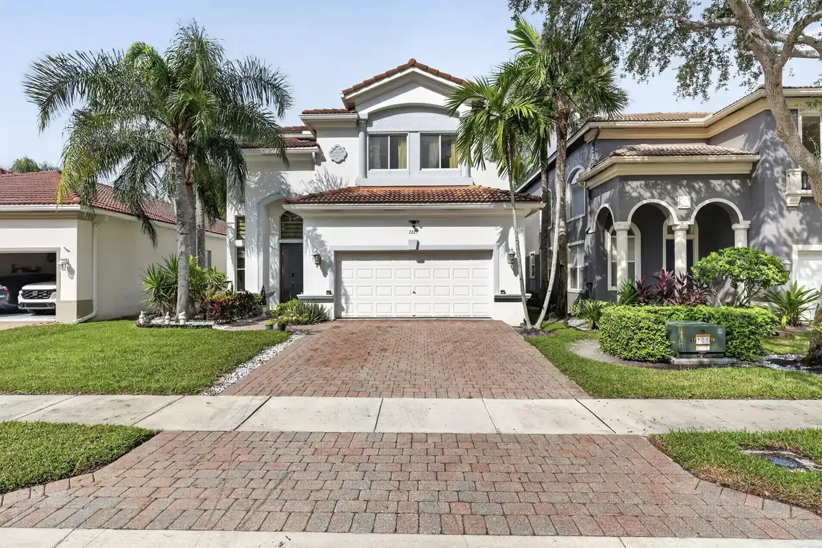 7223 Ivy Crossing Ln, Boynton Beach: photo 1 of 48
