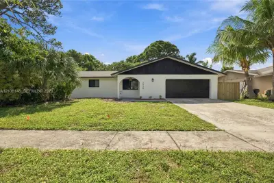 2920 Dorson Way, Delray Beach: photo 1 of 33
