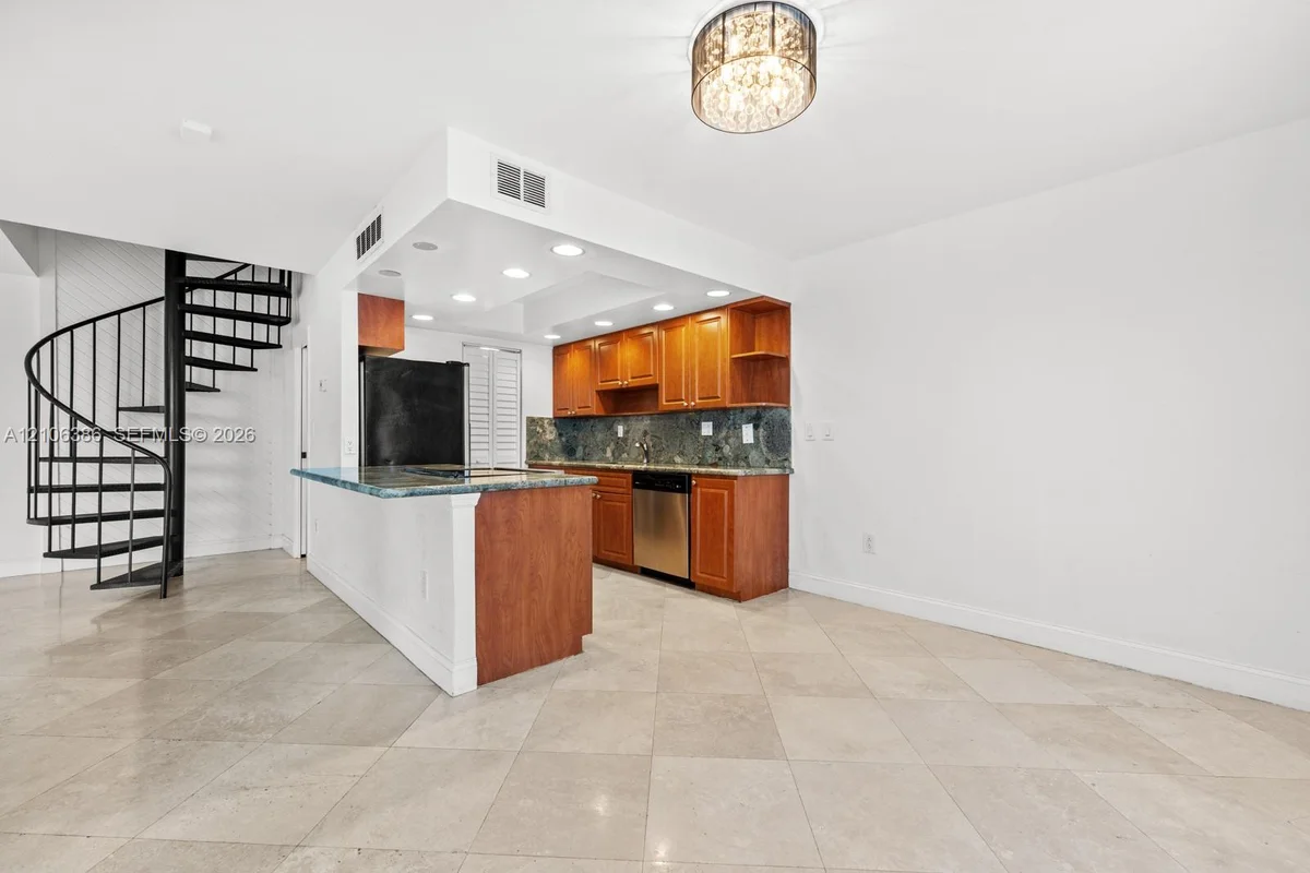 2987 Bird Ave, Miami: photo 1 of 28