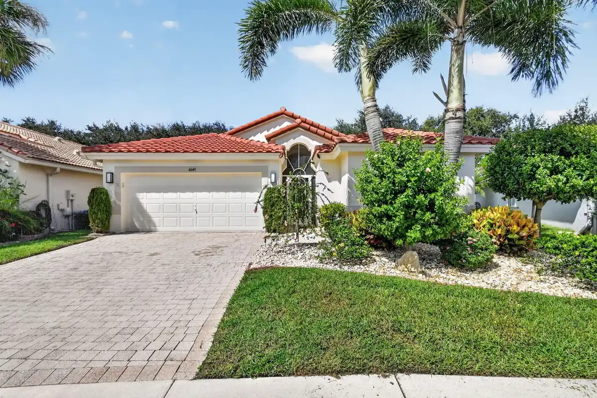6649 Sherbrook Dr, Boynton Beach: photo 1 of 101