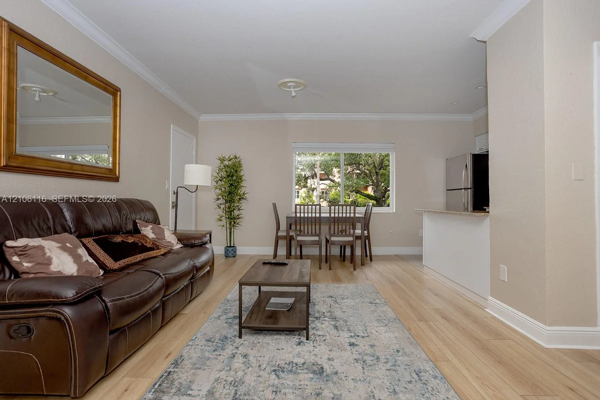 1 Edgewater Dr #201, Coral Gables: photo 1 of 29