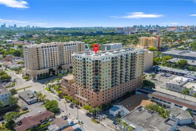 4242 NW 2nd St #1609, Miami: photo 1 of 41