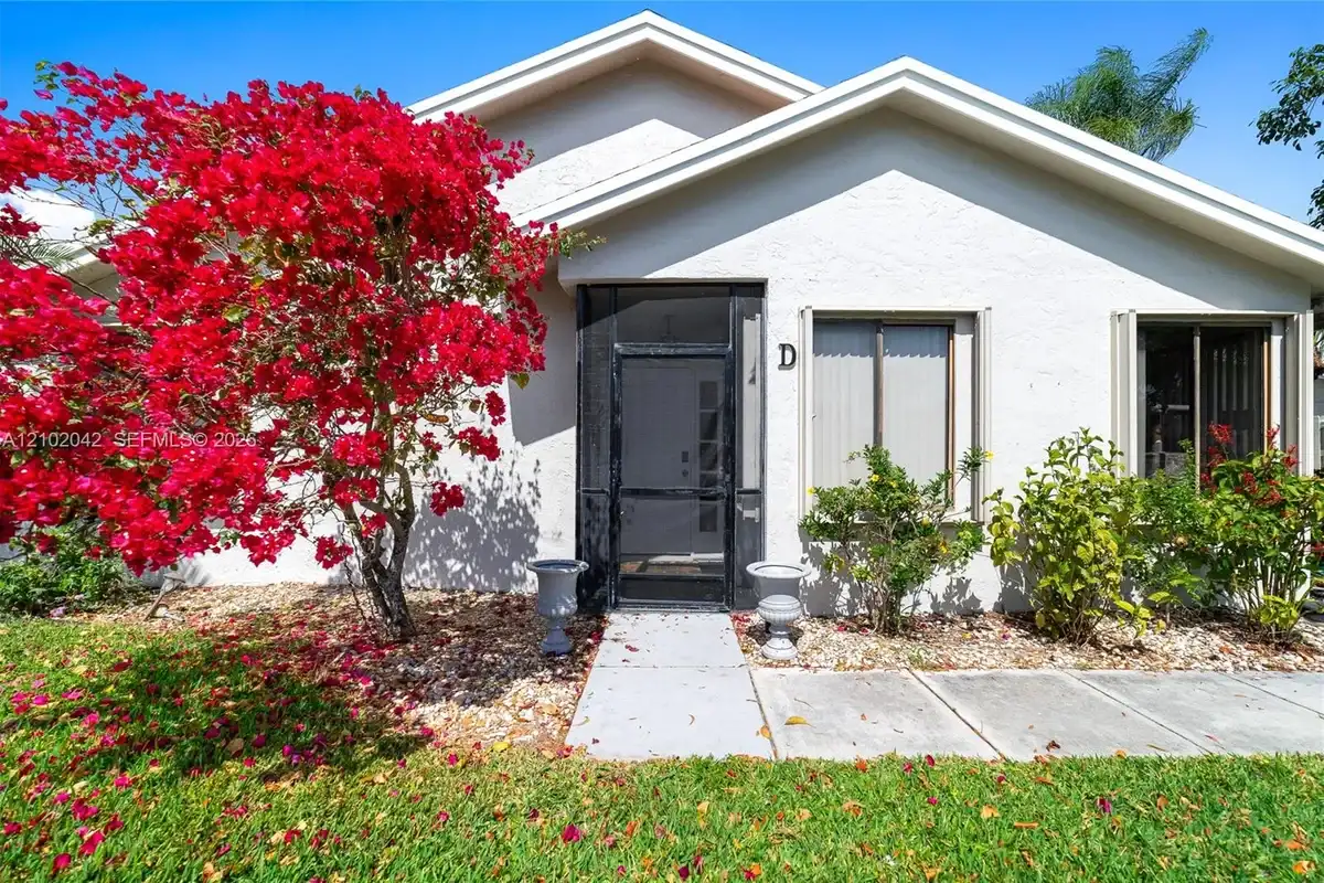 3010 NW 12th St #D, Delray Beach: photo 1 of 47