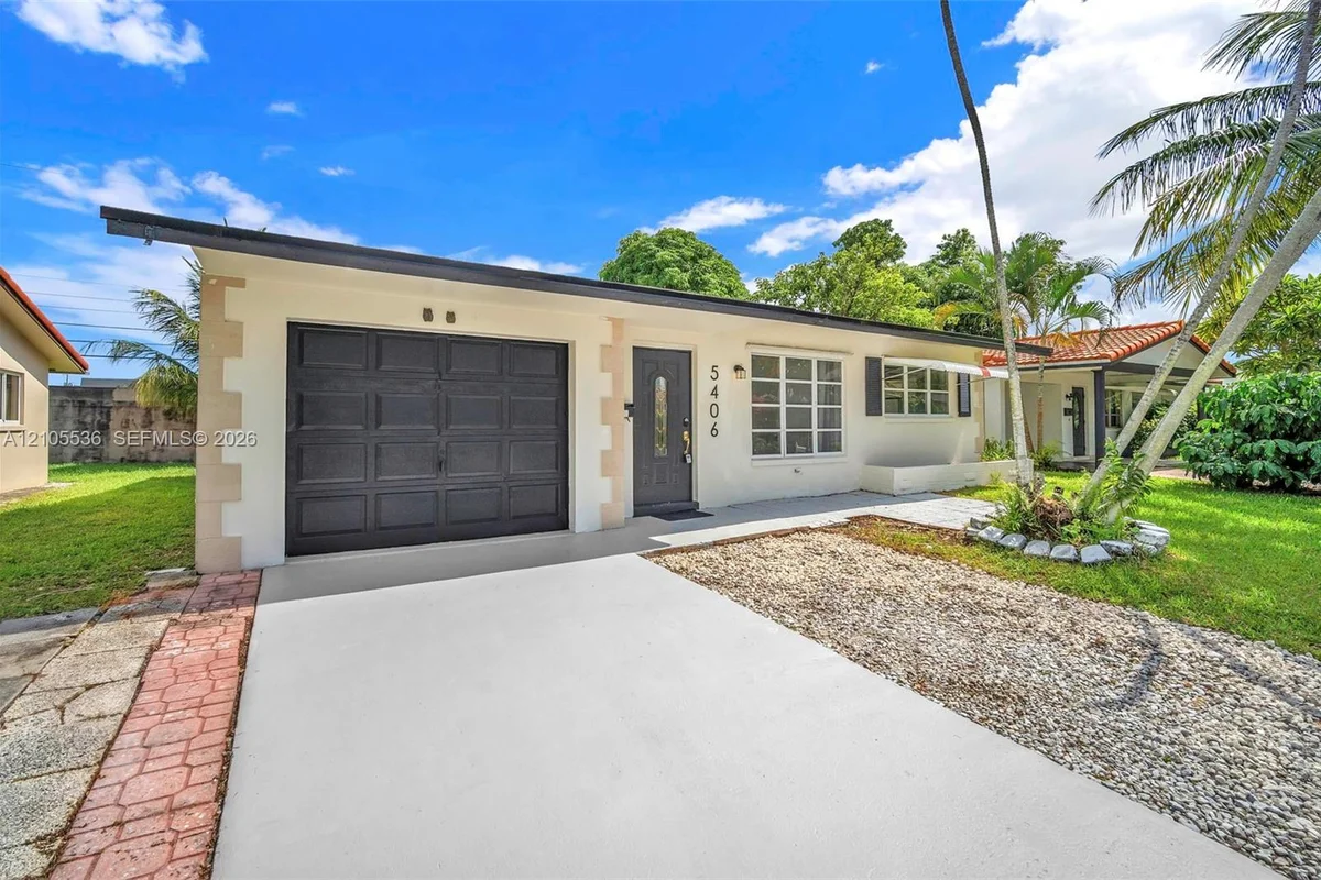 5406 NW 23rd Ave, Tamarac: photo 1 of 29