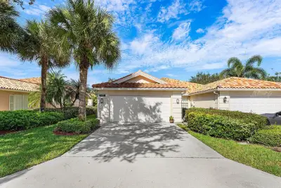 2689 Livingston Ln, West Palm Beach: photo 1 of 57