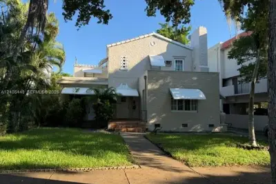 15 Antilla Ave #2, Coral Gables: photo 1 of 8
