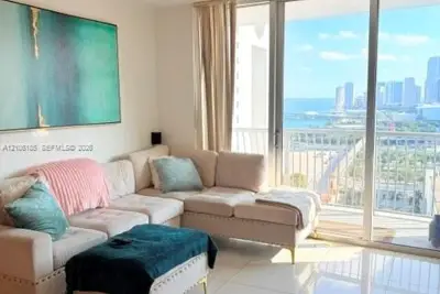 1750 N Bayshore Dr #2510, Miami: photo 1 of 9