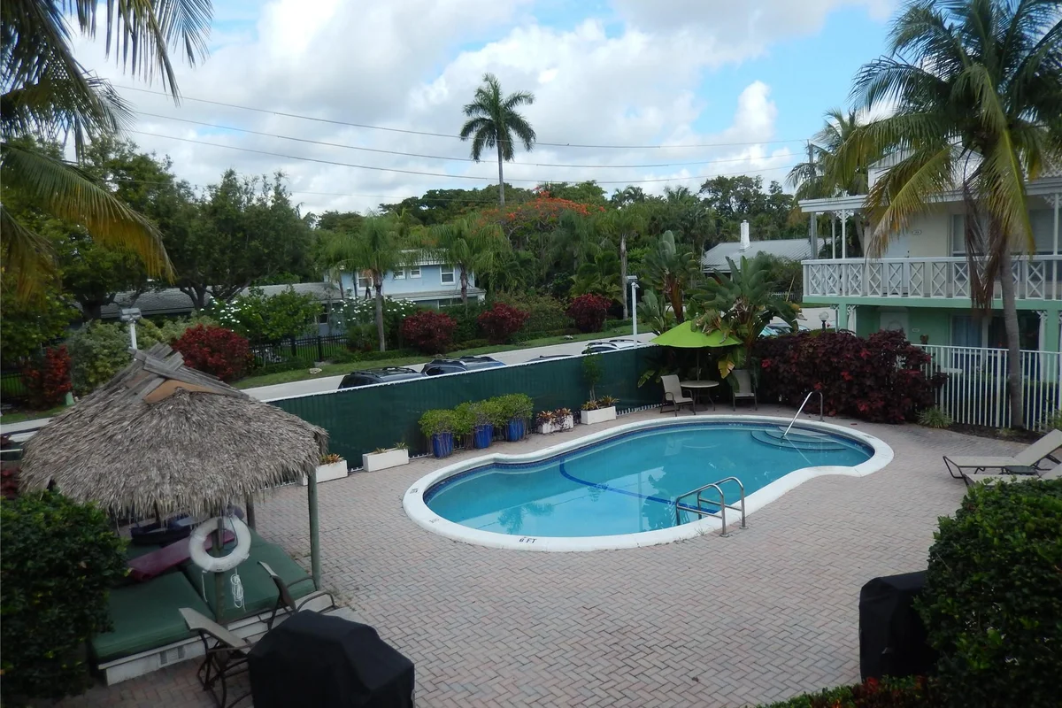2124 NE 5th Ave #209, Wilton Manors: photo 1 of 28
