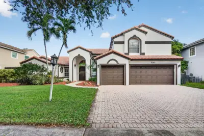 10257 Bermuda Dr, Cooper City: photo 1 of 54