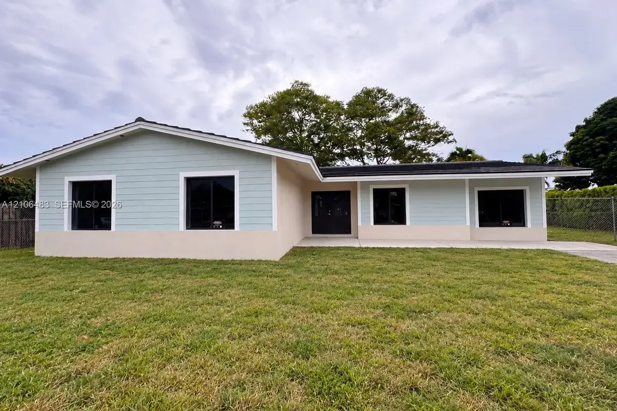 19010 Bel Aire Dr, Cutler Bay: photo 1 of 1