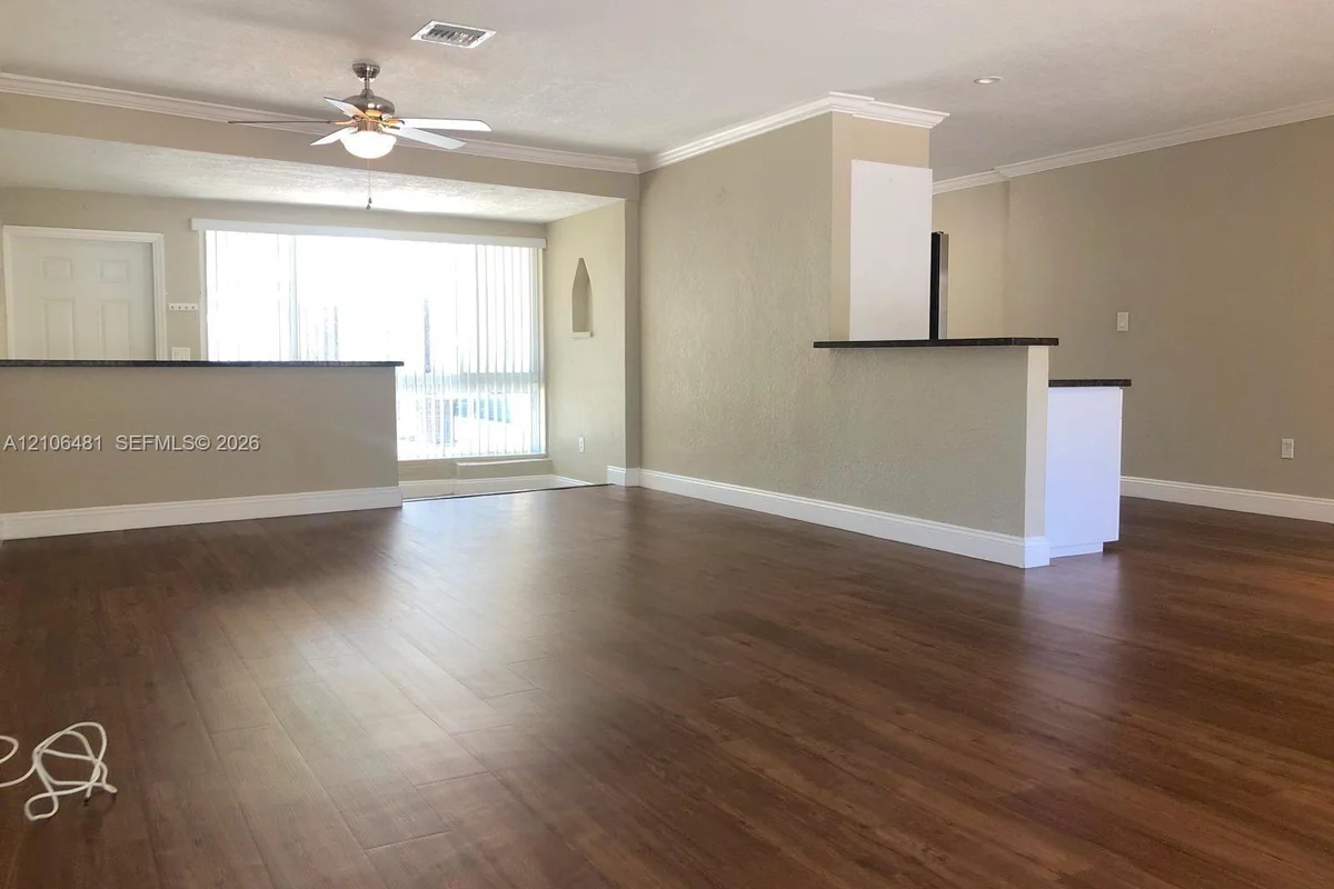 2809 Middle River Dr #1, Fort Lauderdale: photo 1 of 10