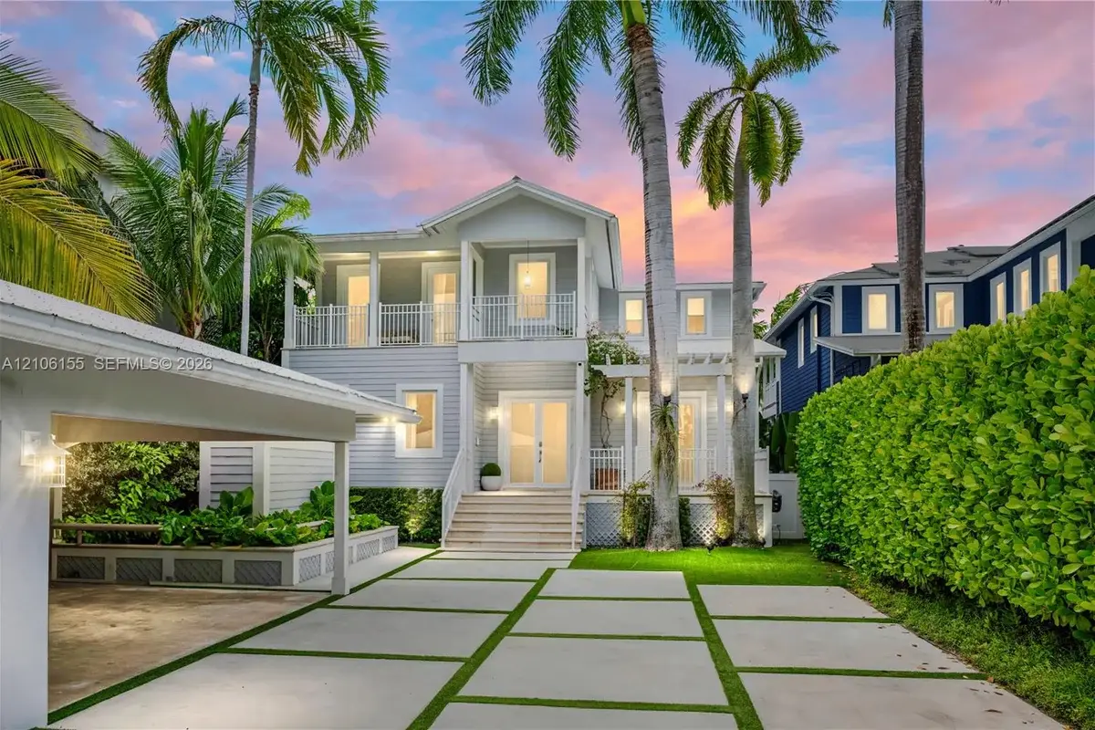 745 NE 77th St, Miami: photo 1 of 46