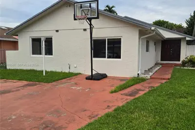 3459 SW 113th Ct, Miami: photo 1 of 17