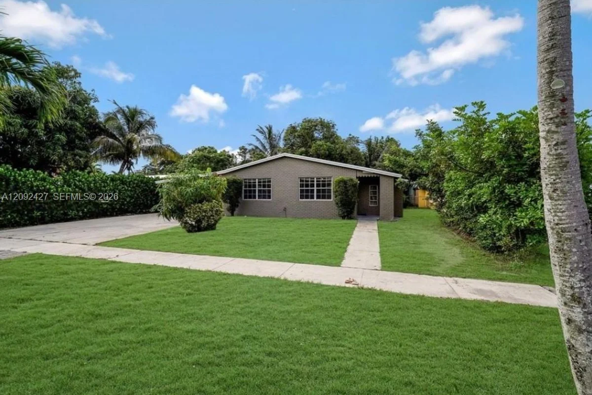 6251 NW 14th St, Sunrise: photo 1 of 21