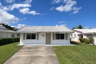 7501 NW 70th Ave, Tamarac: photo 1 of 1