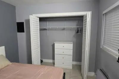 1109 NW 5th St #5, Fort Lauderdale: photo 1 of 3