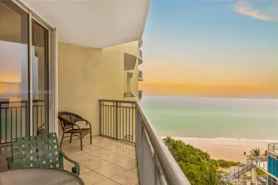 17375 Collins Ave #1005, Sunny Isles Beach: photo 1 of 15
