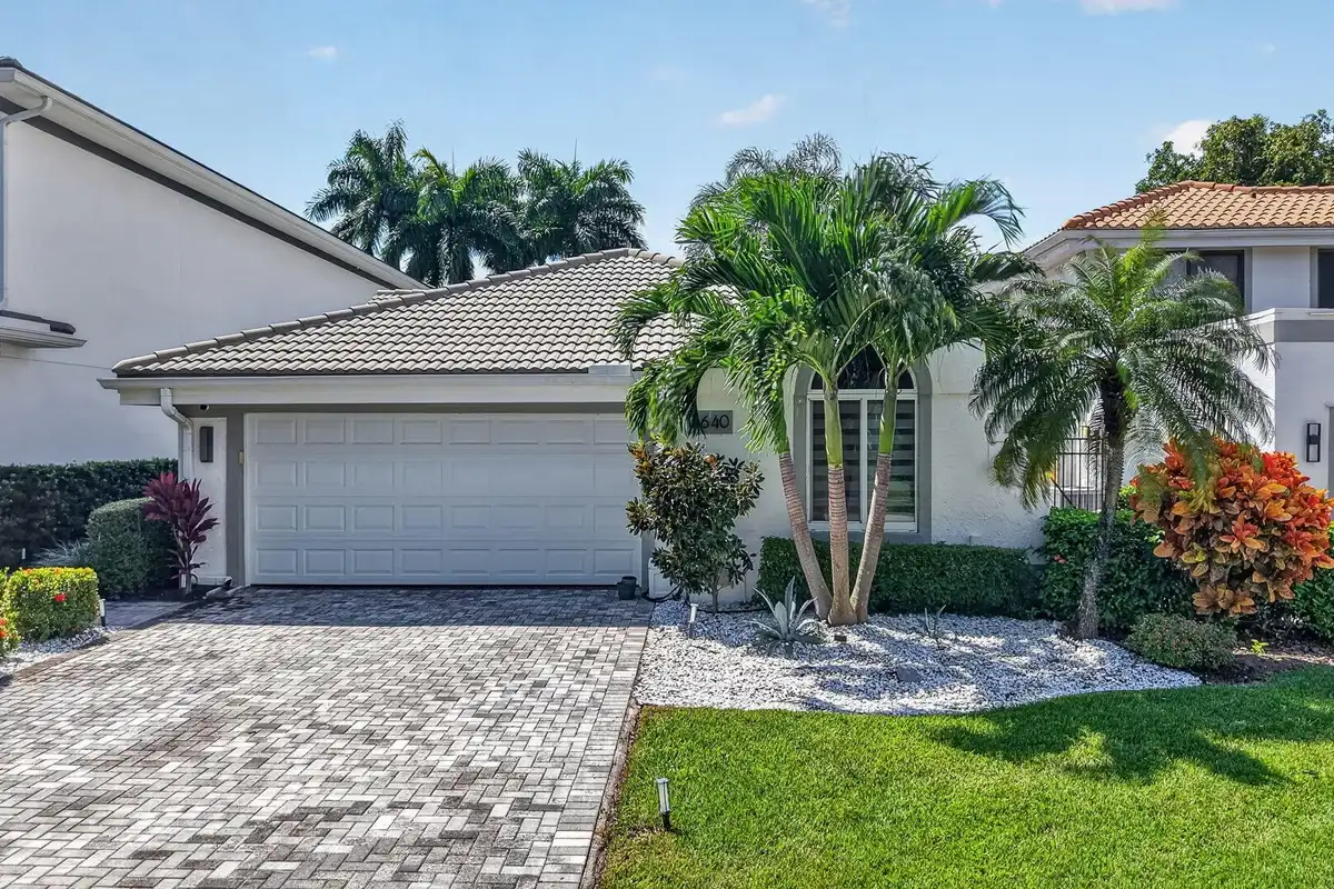 7640 Glendevon Ln, Delray Beach: photo 1 of 79