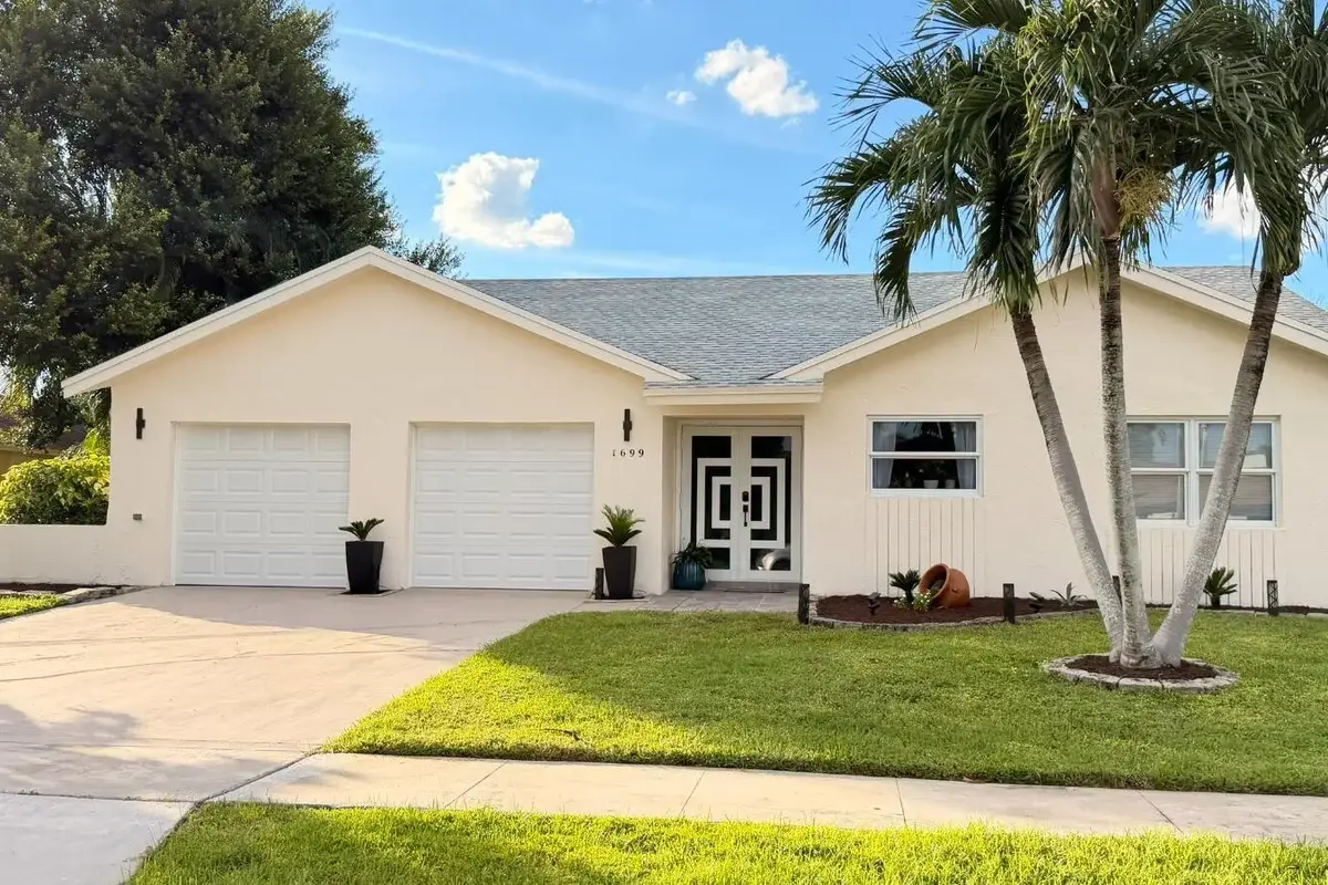 1699 Brae Burn Pl, Wellington: photo 1 of 48