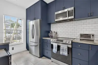 9939 NW 56th Pl, Coral Springs: photo 1 of 43