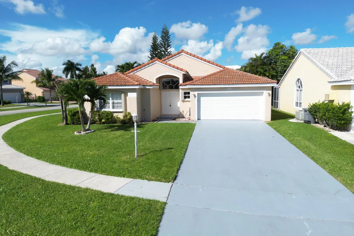 9671 Tavernier Dr, Boca Raton: photo 1 of 22