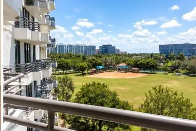 3300 NE 191st St #604, Aventura: photo 1 of 5