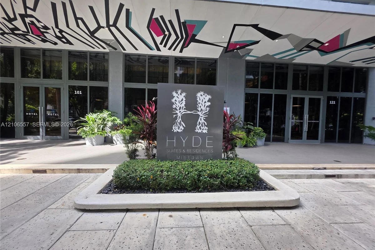 121 NE 34th St #1912, Miami: photo 1 of 29