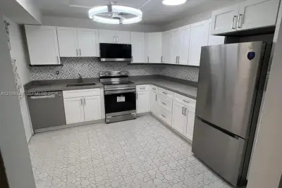 120 SW 96th Ter #103, Plantation: photo 1 of 7