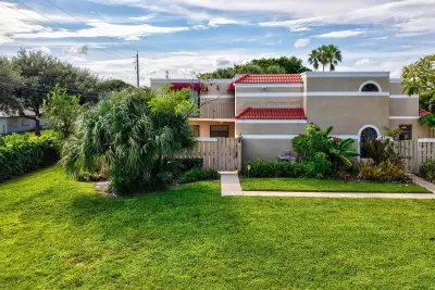 3930 Village Dr #C, Delray Beach: photo 1 of 38