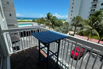 401 Ocean Dr #314, Miami Beach: photo 1 of 29