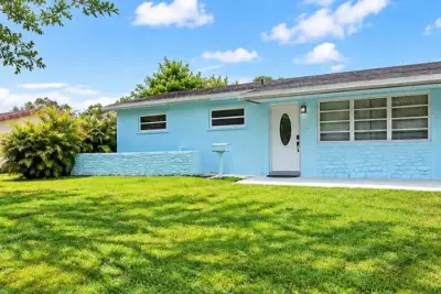 13820 SW 73rd St, Miami: photo 1 of 2